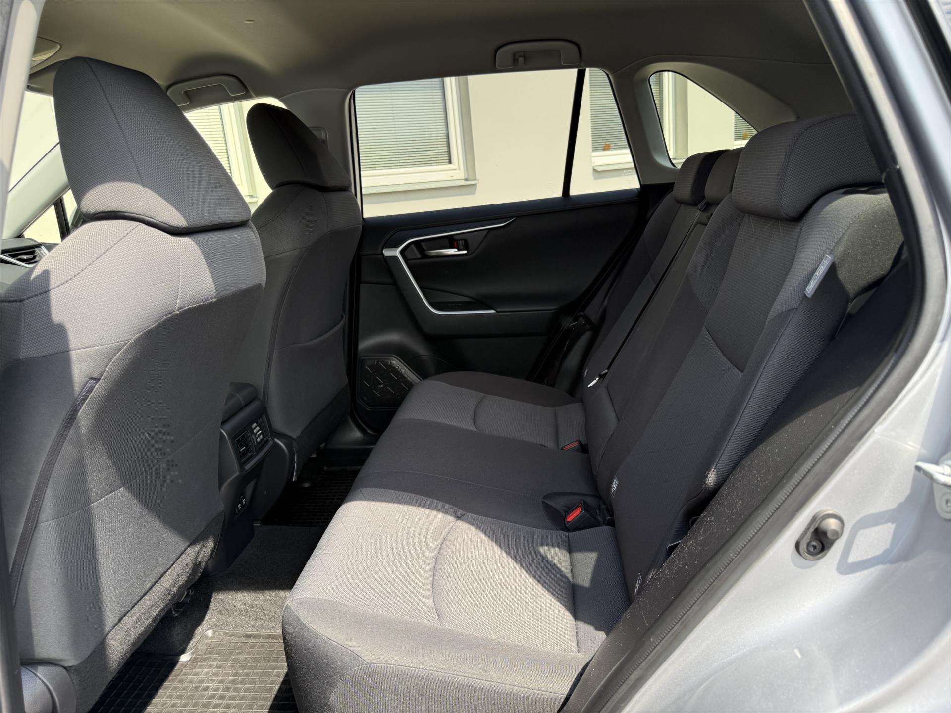 toyota-rav4-2-0-comfort-style-navi - 9