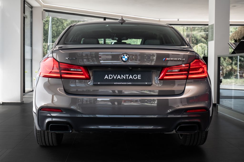 bmw-rada-5-m550d-xdrive-harmankardon-ventilovana-sedadla - 2