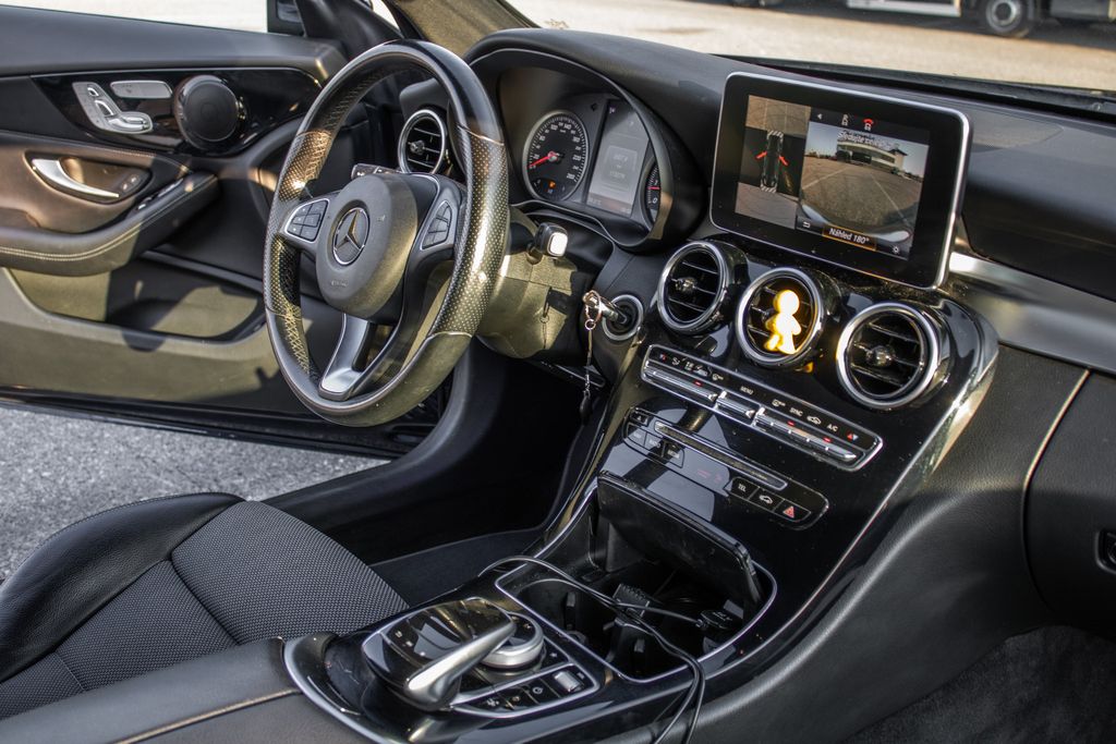 mercedes-benz-tridy-c-4matic-2016 - 9