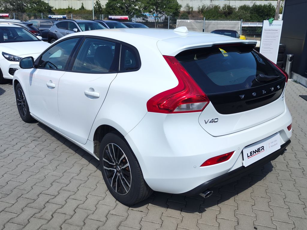volvo-v40-2-0-d3-110kw-cr - 6