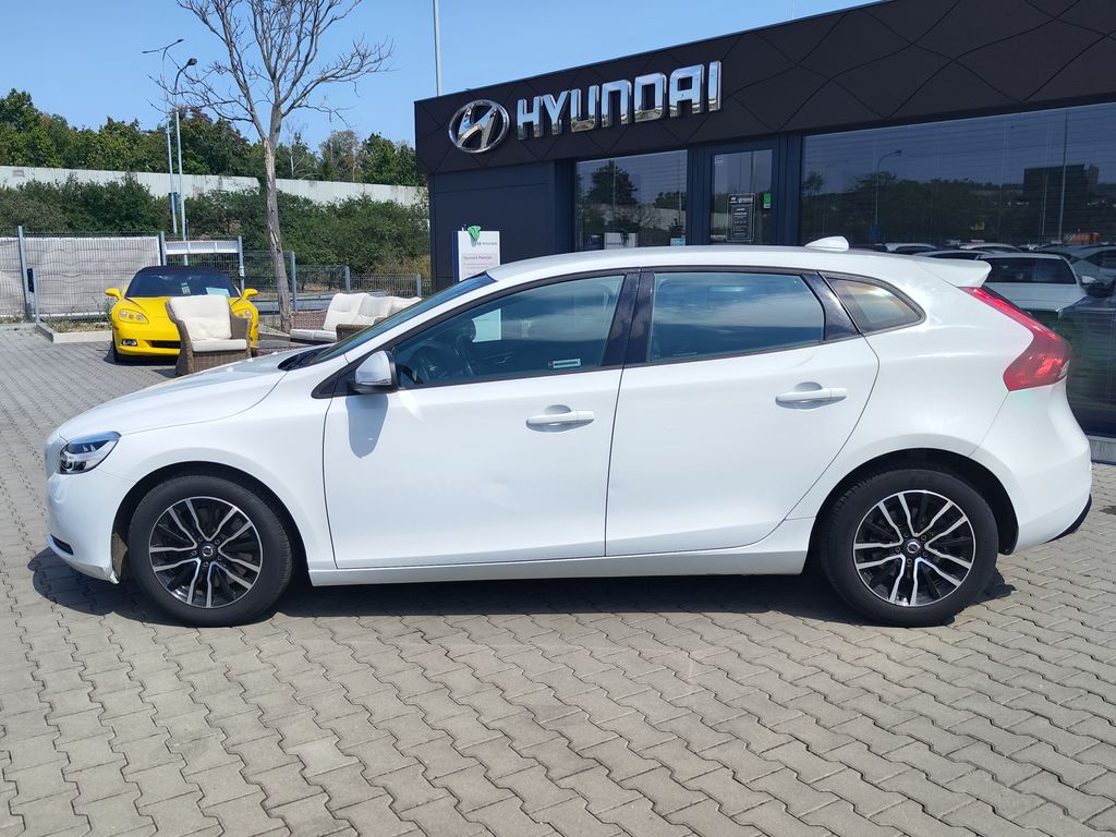 volvo-v40-2-0-d3-110kw-cr - 7