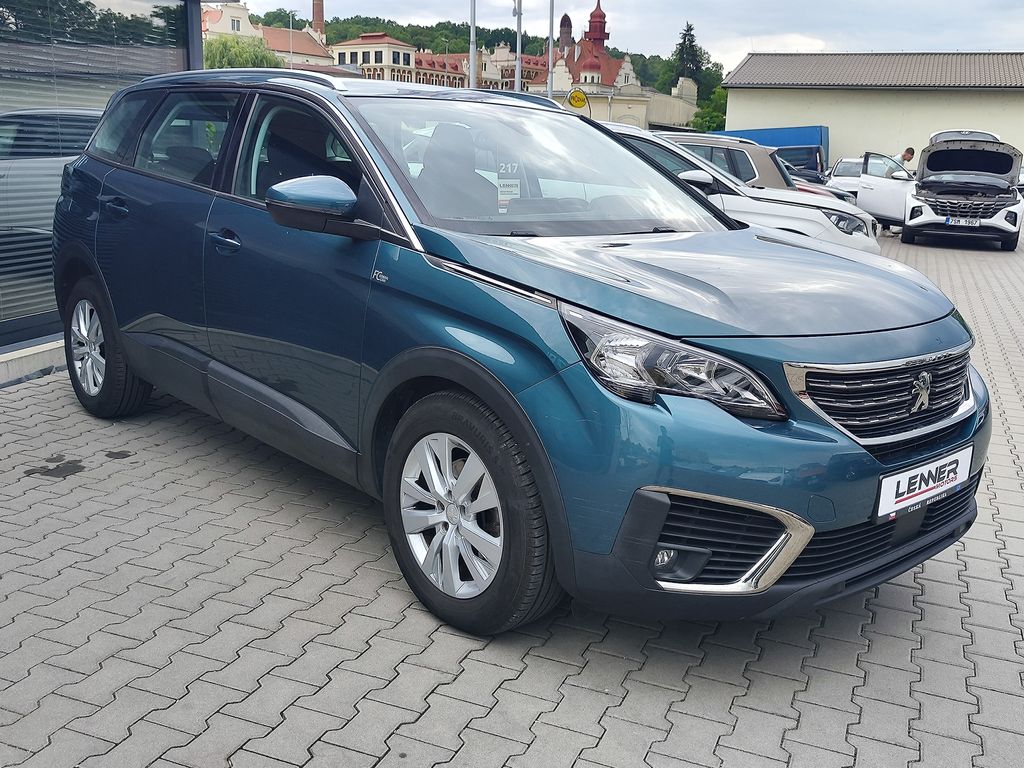 peugeot-5008-1-5-hdi-96kw-servisovano - 2