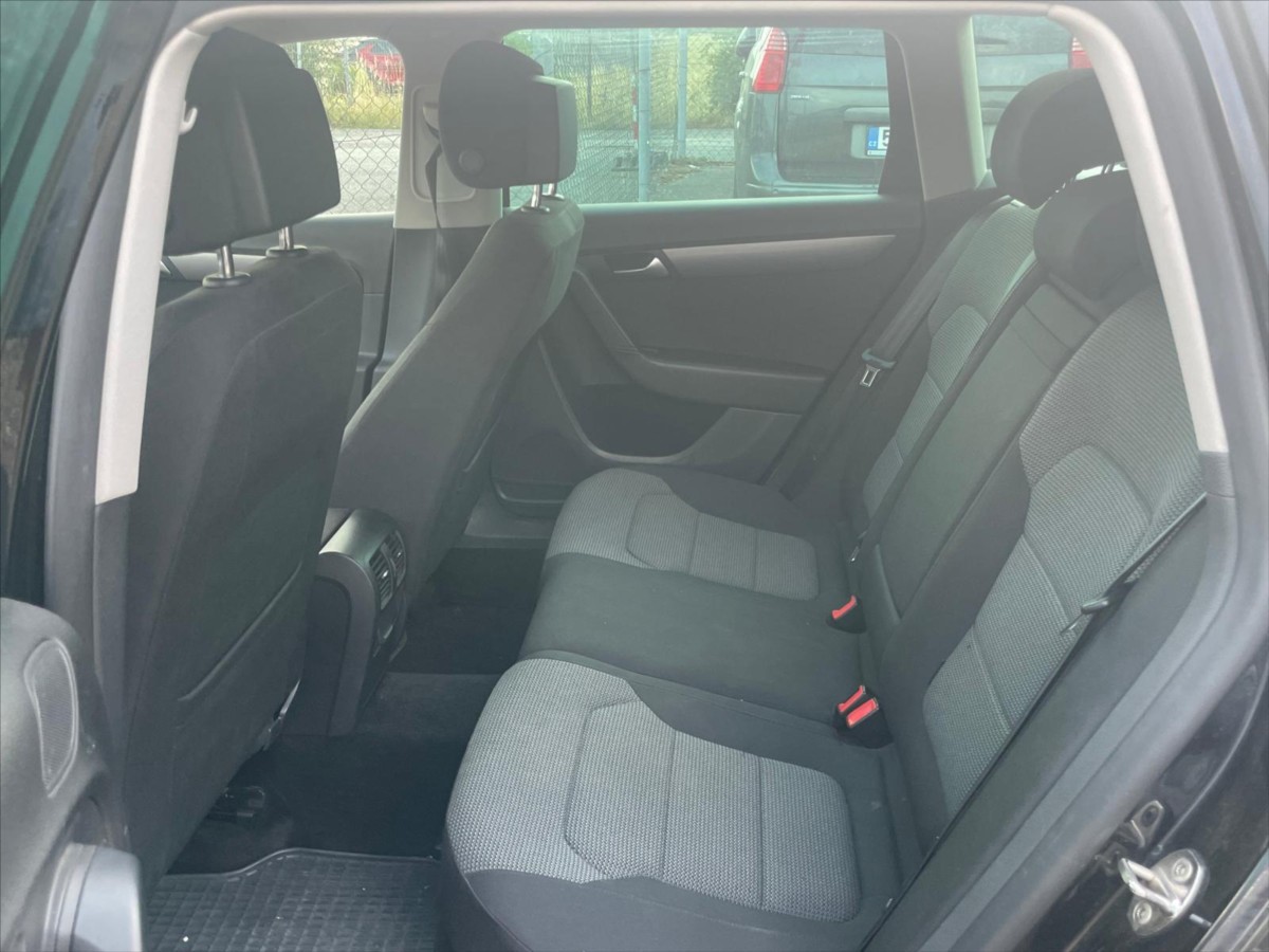 volkswagen-passat-2-0-tdi - 8