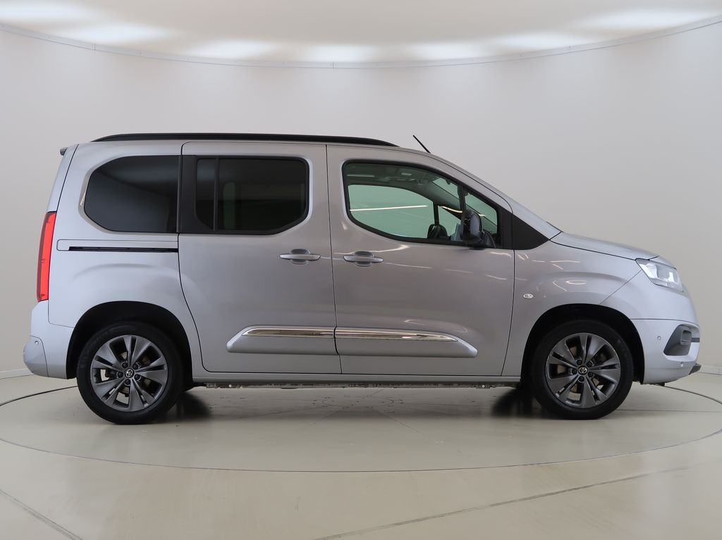 toyota-proace-city-verso-1-5d4-d-at-l1-familycomfort - 4