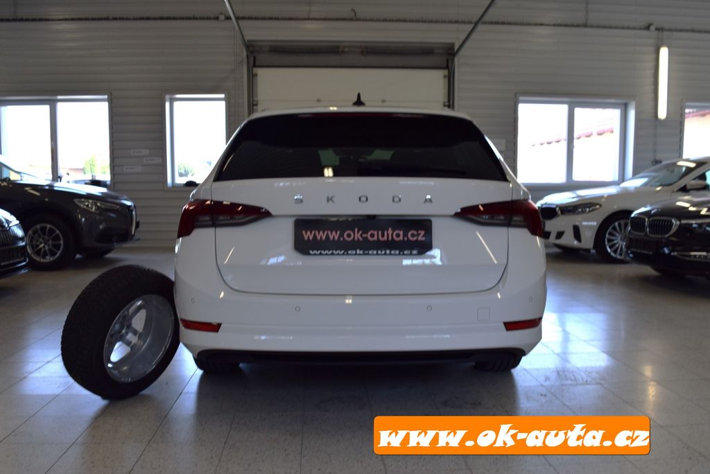 skoda-octavia-2-0-tdi-style-plus-matrix-dsg - 4