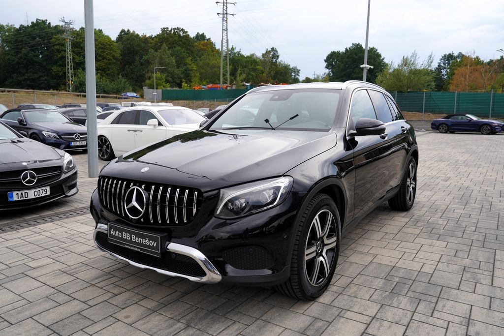 mercedes-benz-glc-250i-4matic-kuze-led-9at-cr - 1