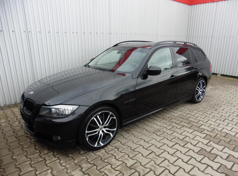 BMW Řada 3 320i Touring, Navi