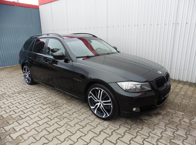 bmw-rada-3-320i-touring-navi - 1