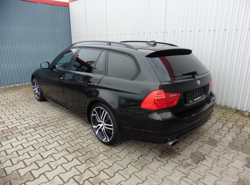 bmw-rada-3-320i-touring-navi - 2