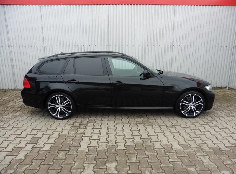 bmw-rada-3-320i-touring-navi - 5