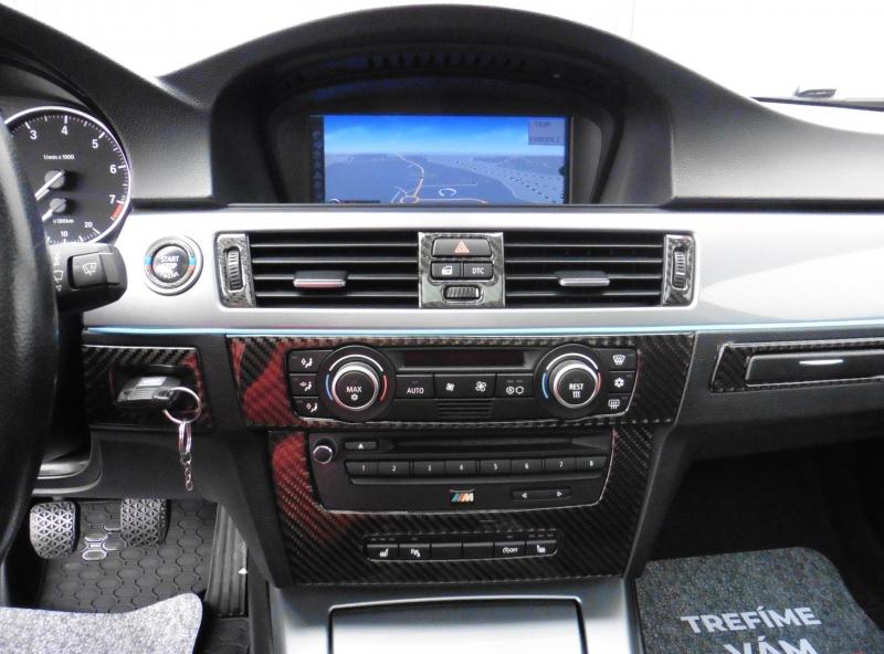 bmw-rada-3-320i-touring-navi - 9