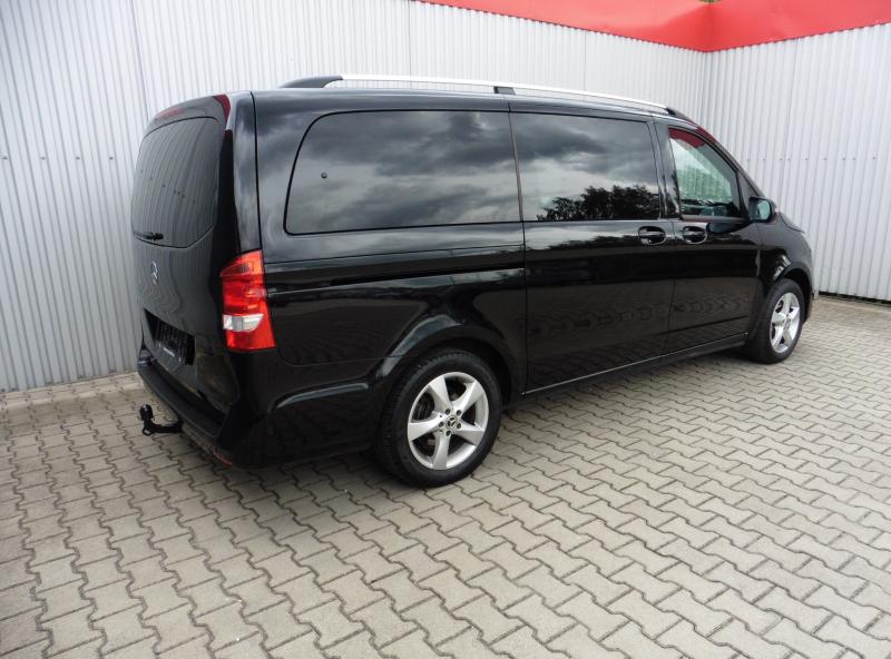 mercedes-benz-tridy-v-220d-exclusive-l-4matic - 3