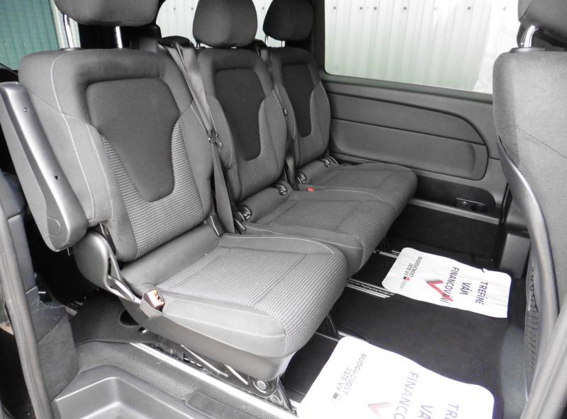 mercedes-benz-tridy-v-220d-exclusive-l-4matic - 7