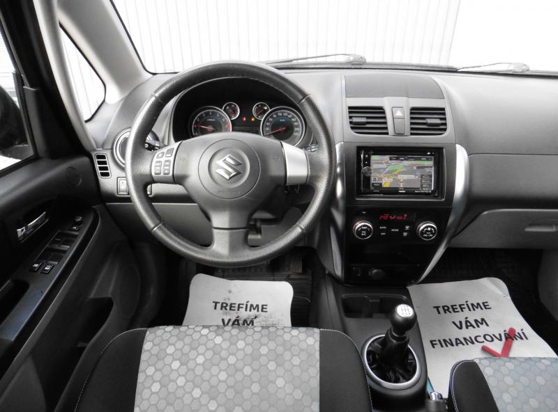 suzuki-sx4-1-6-vvti-style-4x4-navi-1-maj - 9