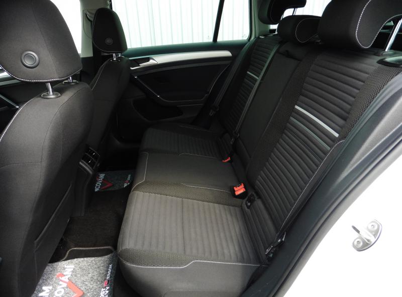 volkswagen-golf-variant-1-4-tsi-cup-navi - 8