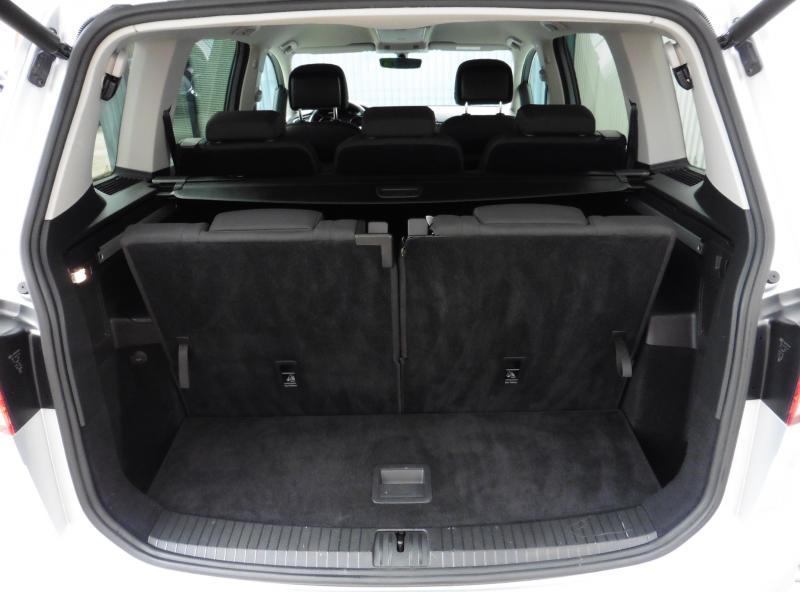volkswagen-touran-1-4-tsi-r-line-navi-7-mist - 7