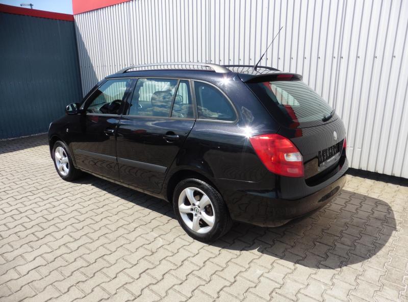 skoda-fabia-combi-1-4i-16v-elegance-vyhr-s - 3