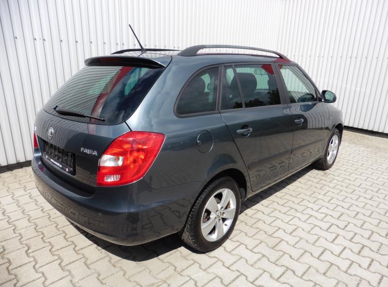 skoda-fabia-ii-combi-1-2-tsi-elegance-77kw - 5