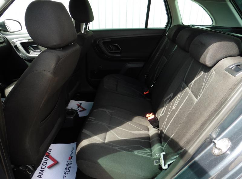 skoda-fabia-ii-combi-1-2-tsi-elegance-77kw - 8