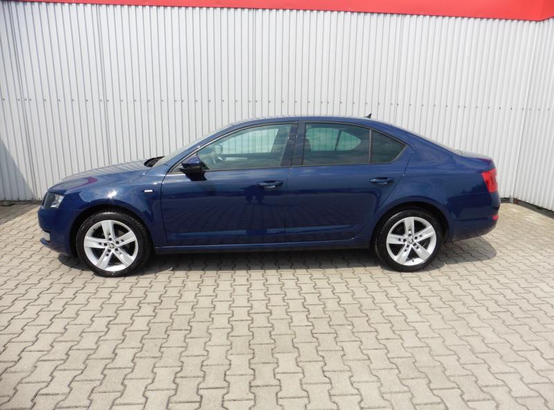skoda-octavia-iii-1-2-tsi-joy-vyhr-sed-te - 2