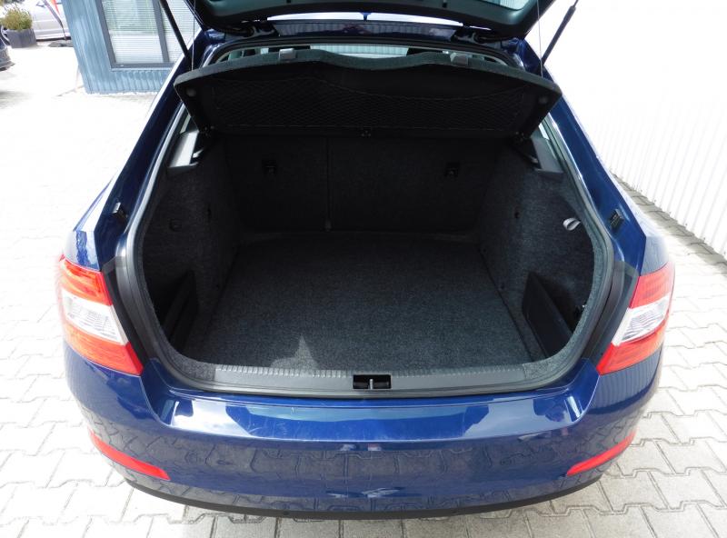 skoda-octavia-iii-1-2-tsi-joy-vyhr-sed-te - 7