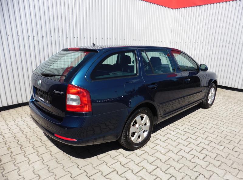 skoda-octavia-ii-combi-1-4-tsi-elegance - 2