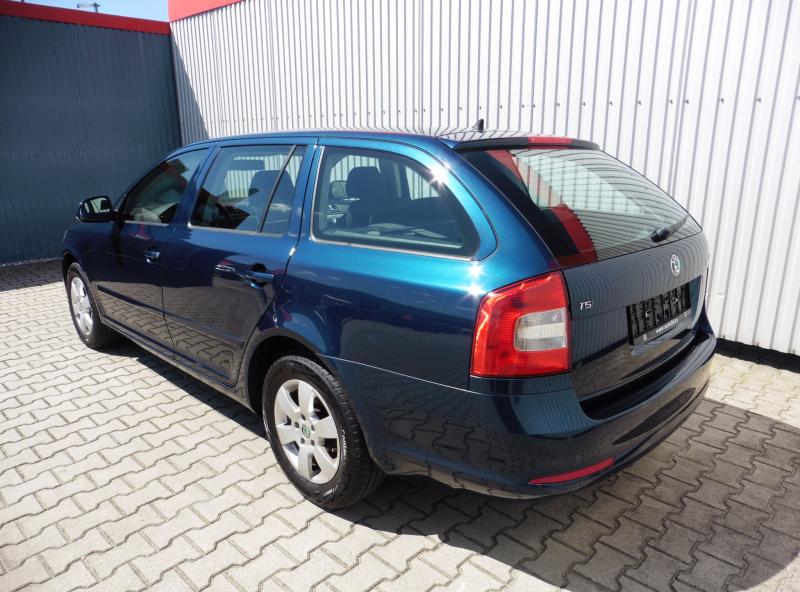 skoda-octavia-ii-combi-1-4-tsi-elegance - 3