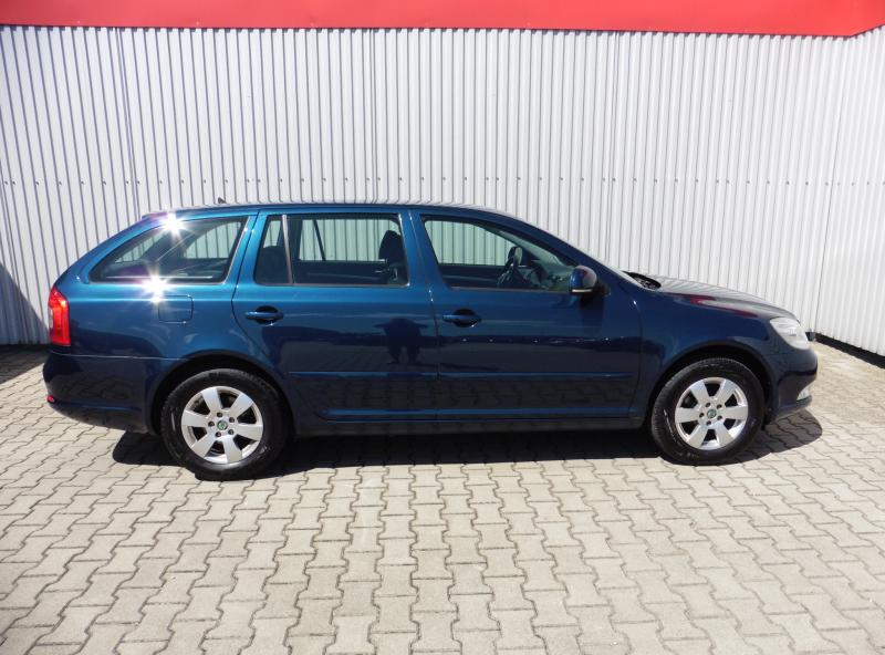 skoda-octavia-ii-combi-1-4-tsi-elegance - 4