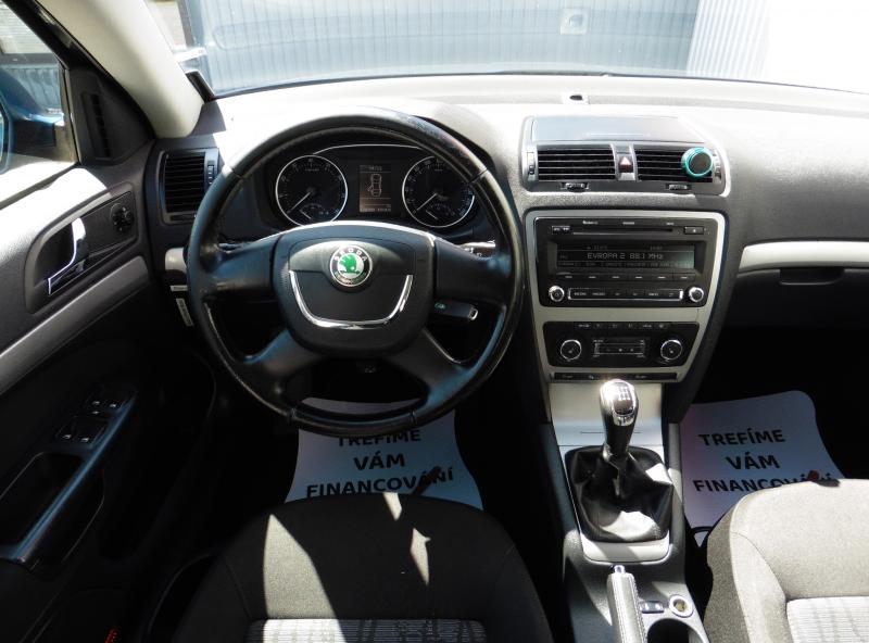 skoda-octavia-ii-combi-1-4-tsi-elegance - 9