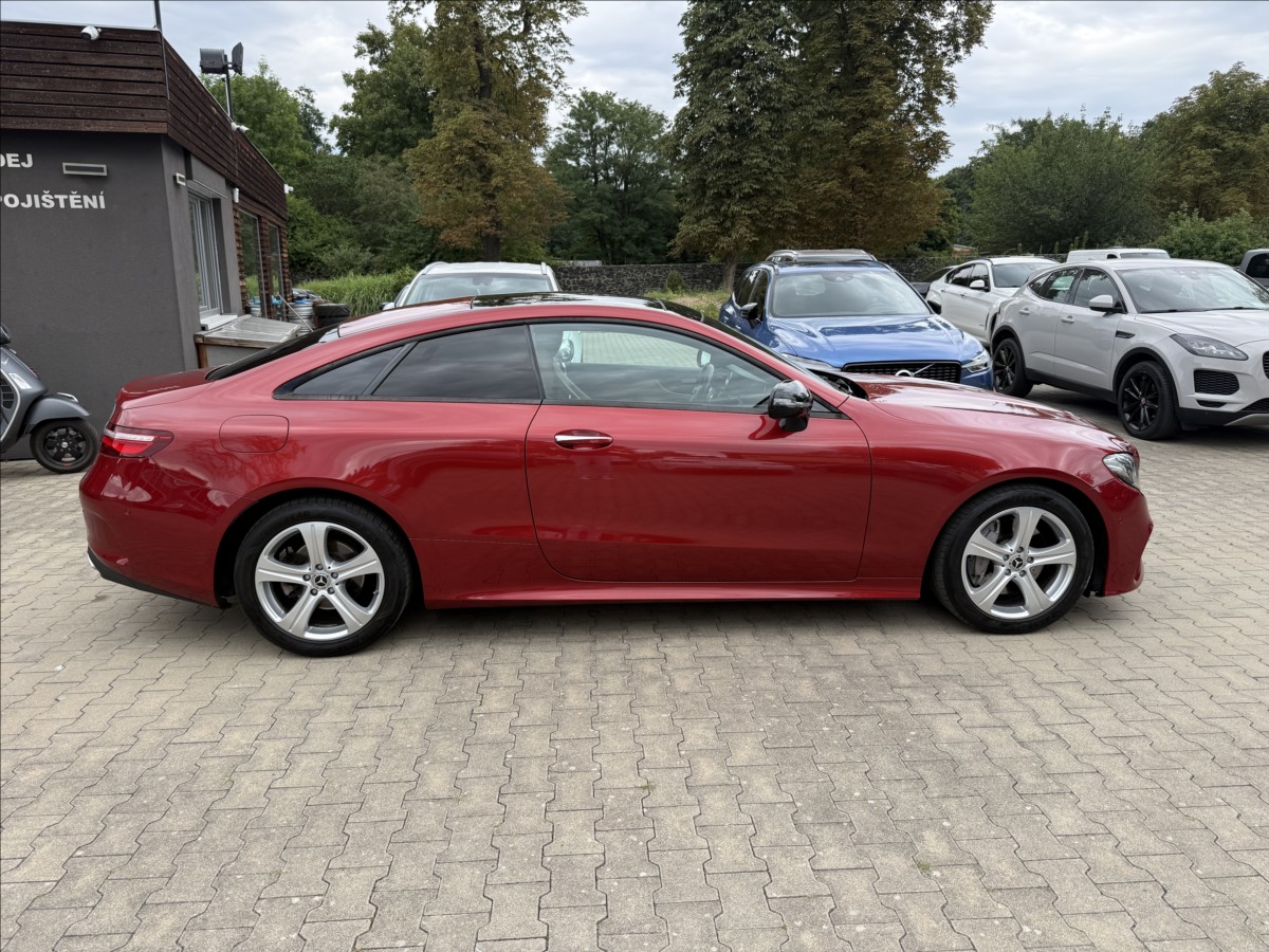 mercedes-benz-tridy-e-220d-amg-avantgarde-kupe - 2