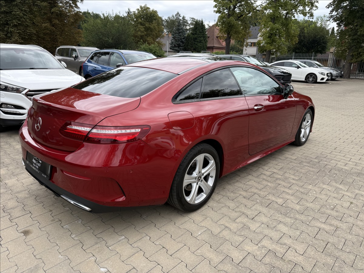 mercedes-benz-tridy-e-220d-amg-avantgarde-kupe - 3