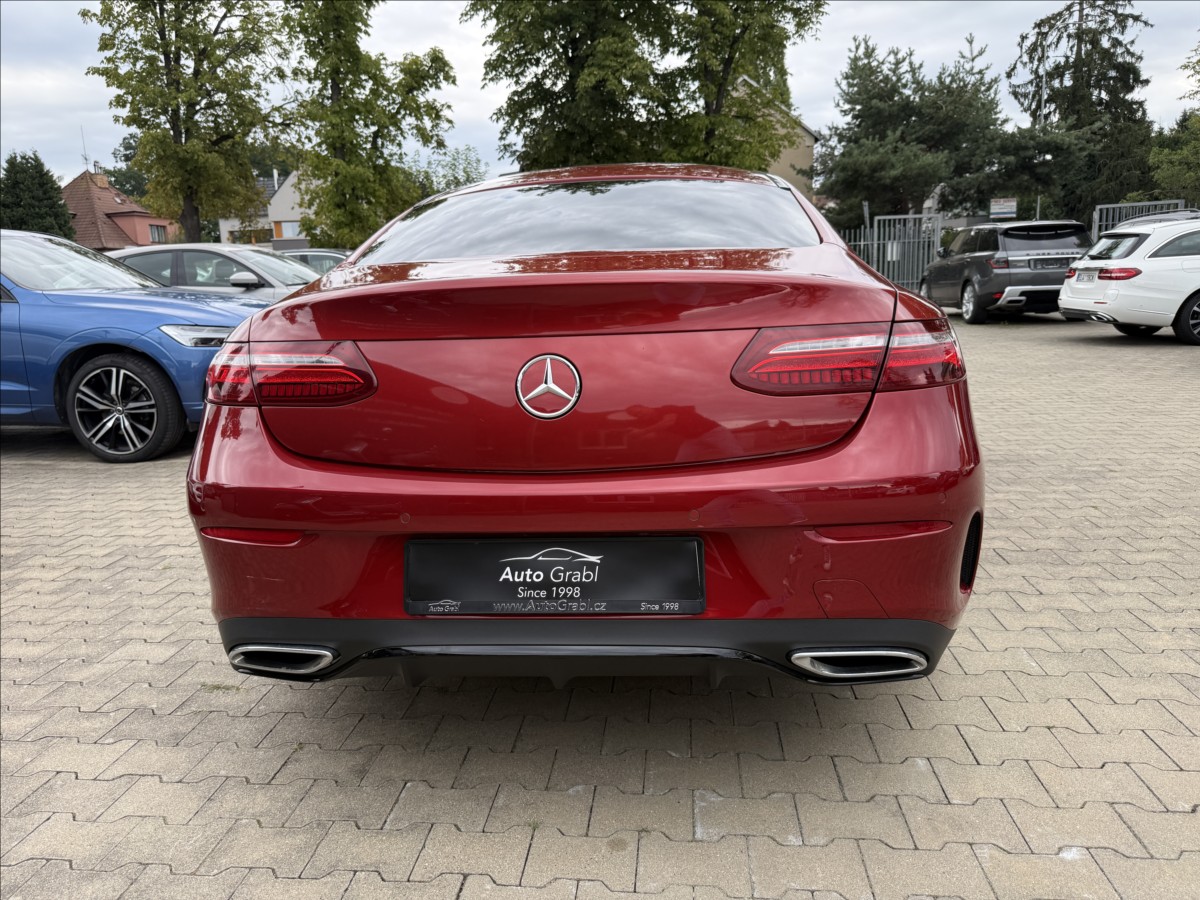 mercedes-benz-tridy-e-220d-amg-avantgarde-kupe - 4