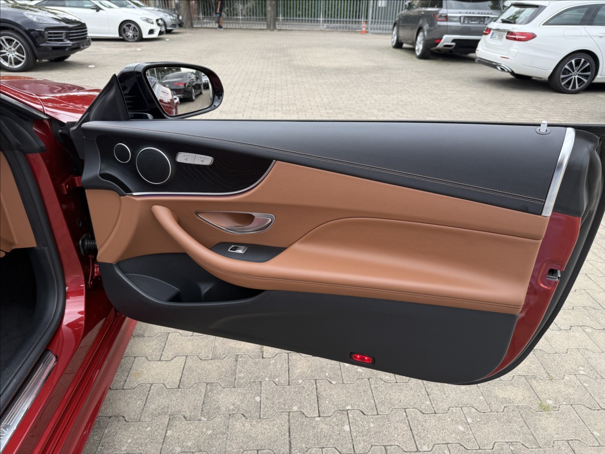 mercedes-benz-tridy-e-220d-amg-avantgarde-kupe - 8