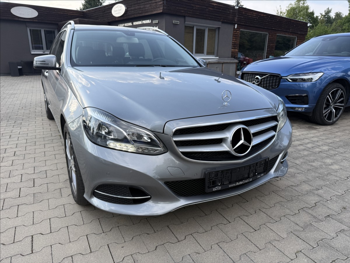 mercedes-benz-tridy-e-e-300de-hybrid-vzduch - 1
