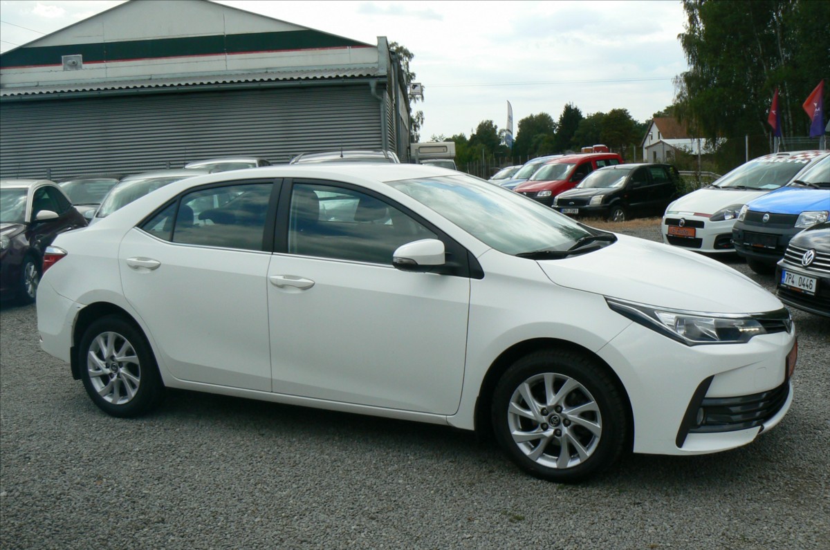 toyota-corolla-1-6-vvt-i-dph - 6