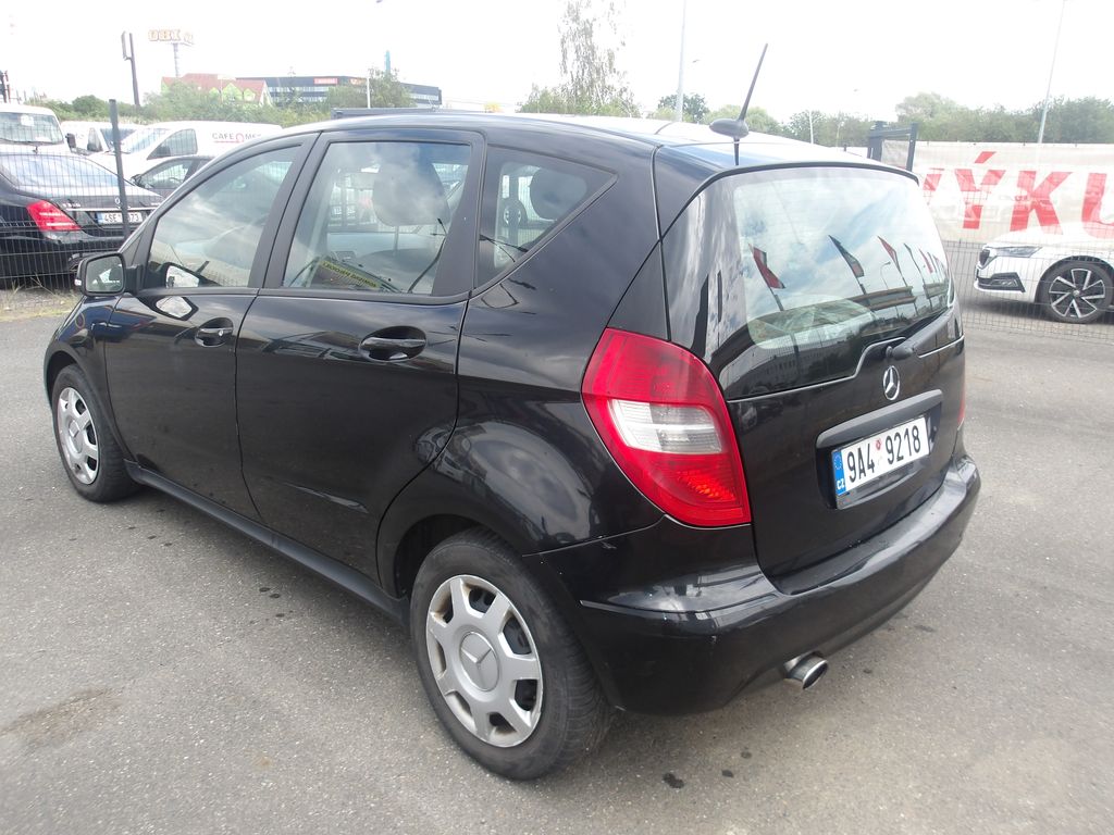 mercedes-benz-tridy-a-cdi-cr-naj-183000km - 3