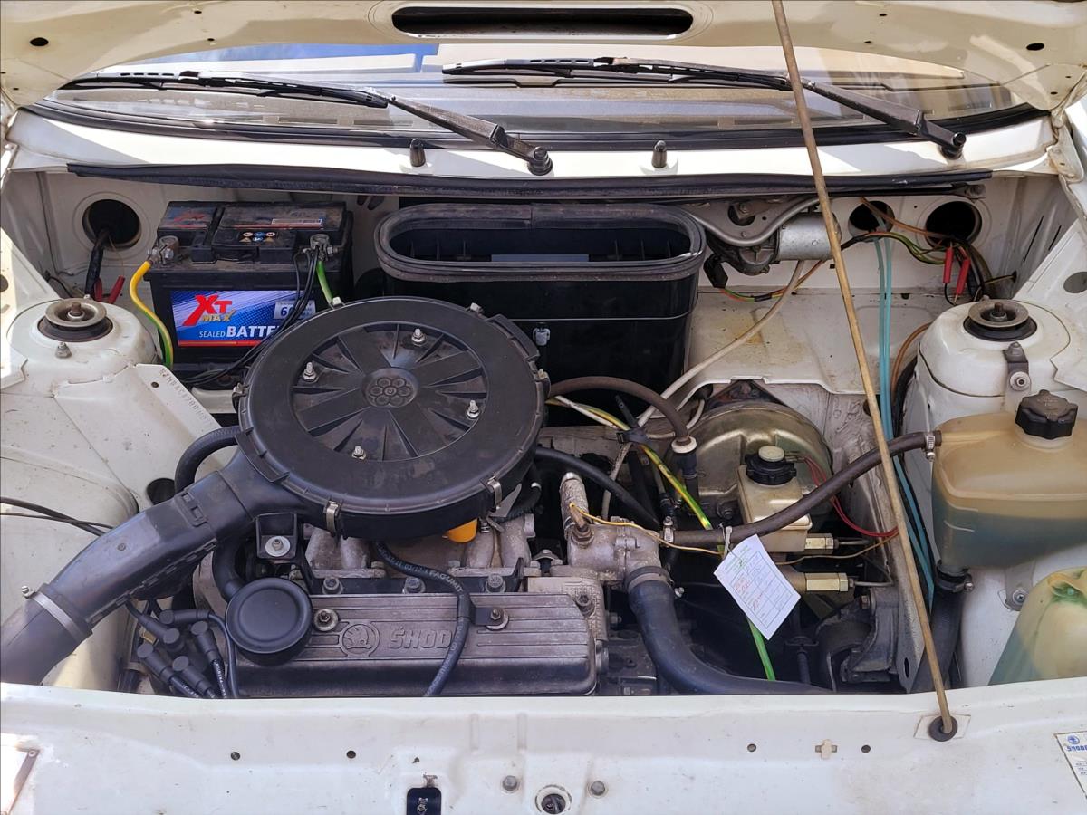 skoda-favorit-1-3-135l-cz-1-maj-garazovany - 7