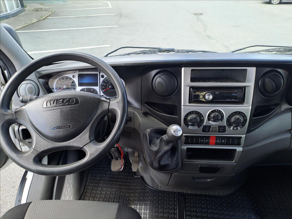 iveco-daily-3-0-d-35s14-automat - 7