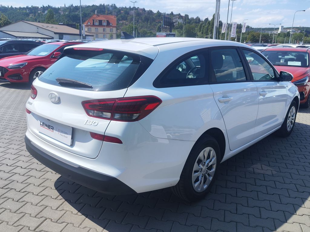 hyundai-i30-1-5-dpi-71kw-comfort - 4