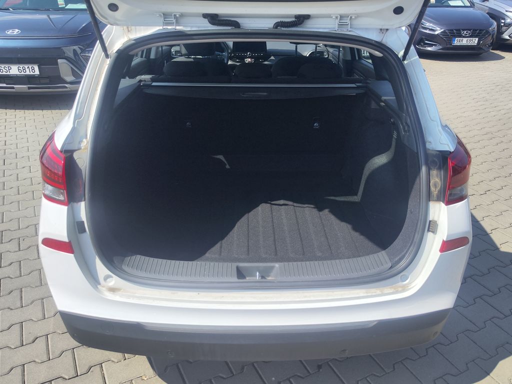 hyundai-i30-1-5-dpi-71kw-comfort - 8