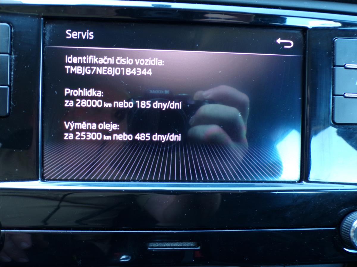 skoda-octavia-1-6-tdi - 9