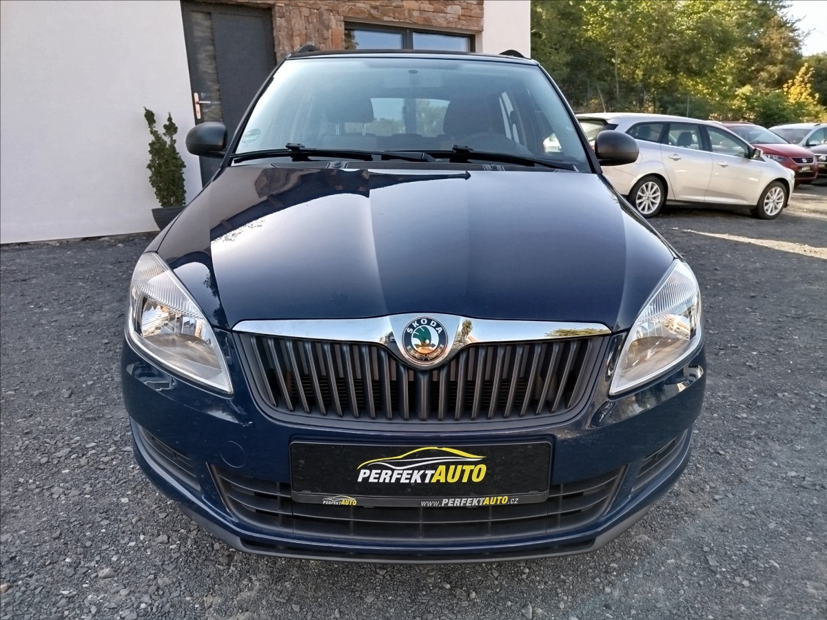 skoda-fabia-1-2-tsi-63-kw-jen-53tis-km - 9