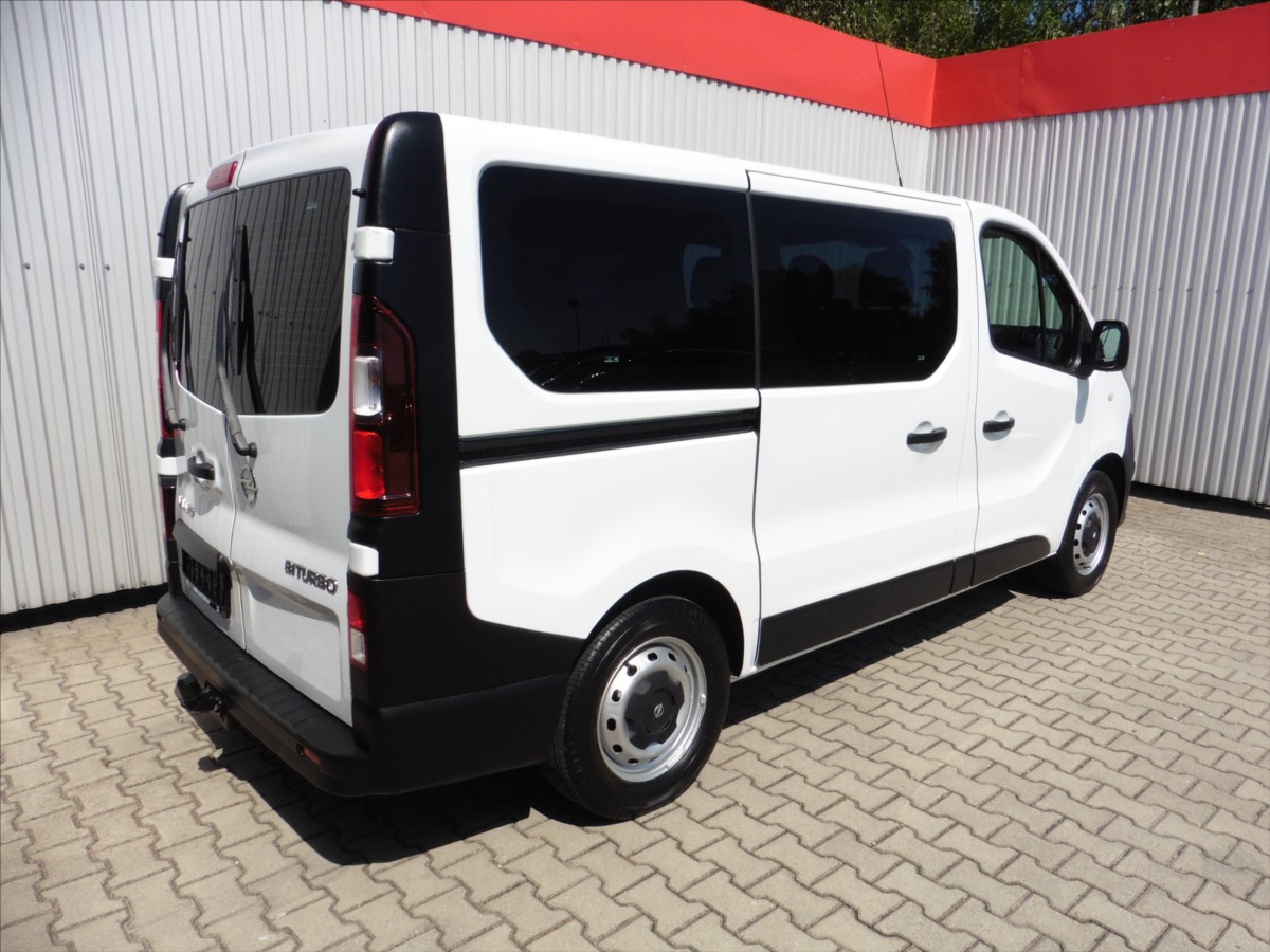 opel-vivaro-1-6-cdti-biturbo-125-l1h1 - 3