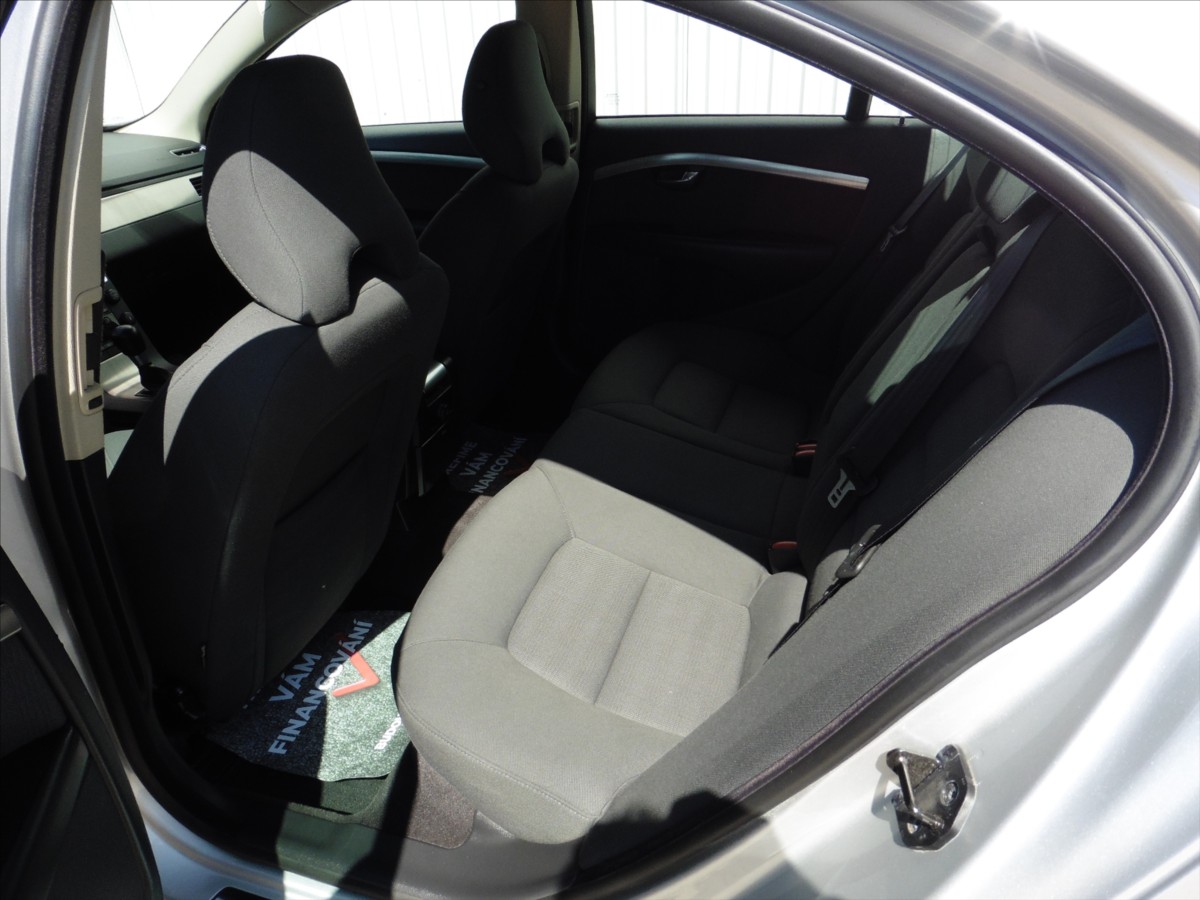 volvo-s80-2-4-d5-momentum - 8