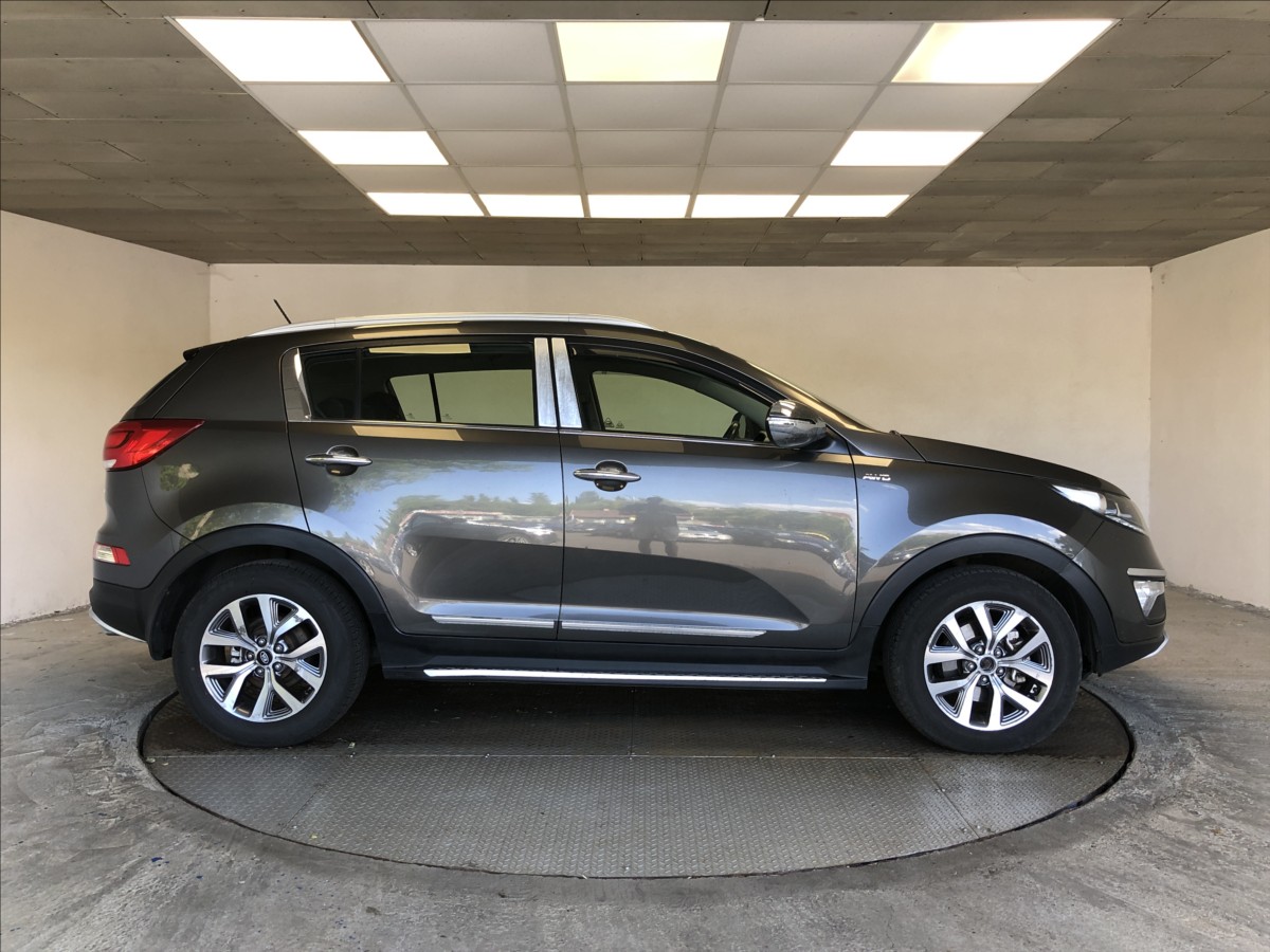 kia-sportage-2-0-crdi-4x4 - 7