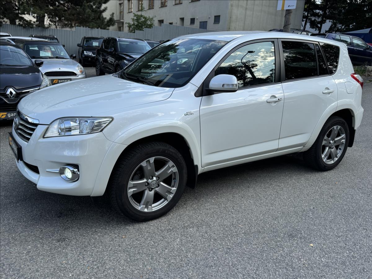 toyota-rav4-2-2-crossover-nadherny-stav - 1