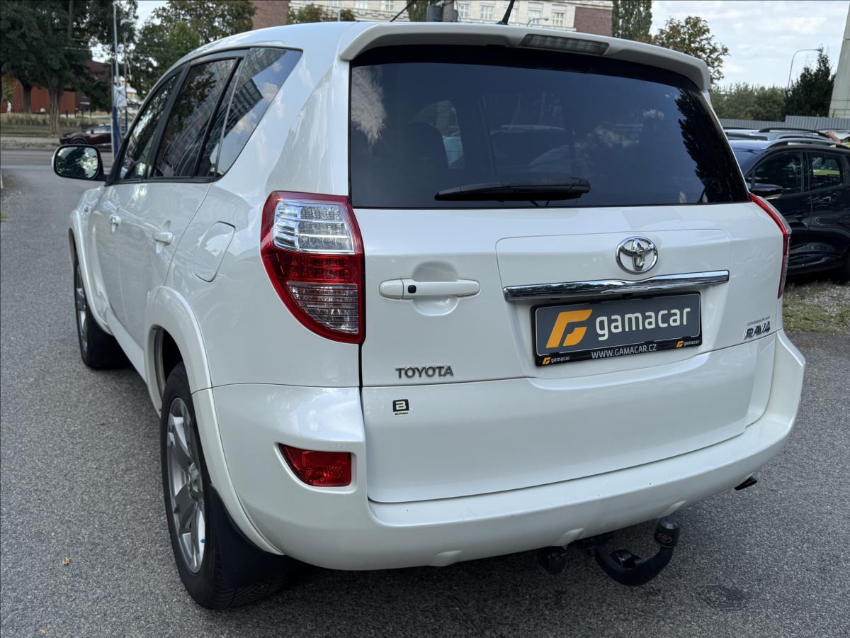 toyota-rav4-2-2-crossover-nadherny-stav - 6