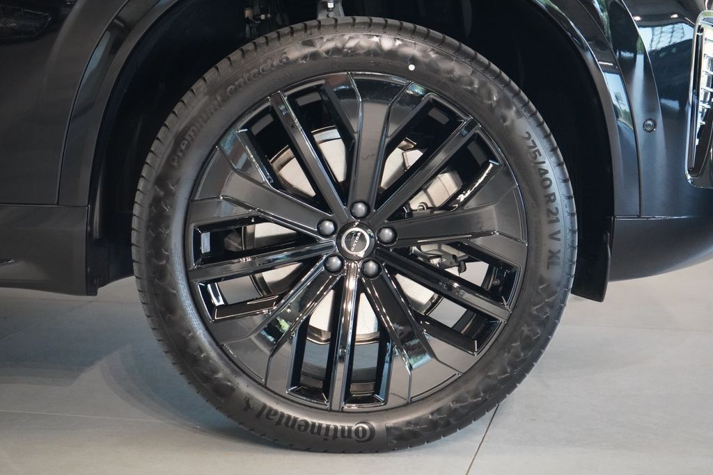 volvo-xc90-b5-plus-black-edition-vzduch - 6