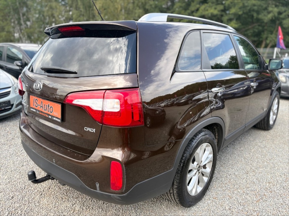 kia-sorento-2-2-crdi-4x4-cr-1-majitel - 3