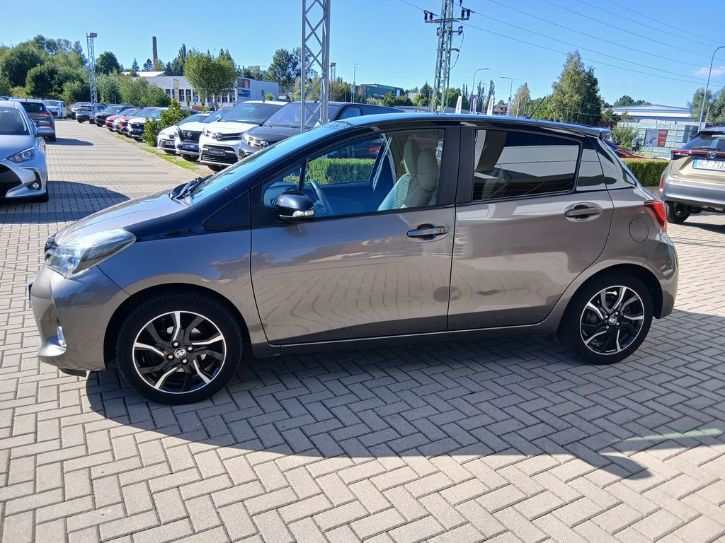 toyota-yaris-1-3-vvt-i-73kw-selection - 2